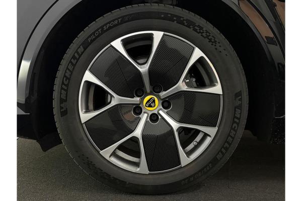 Lotus Eletre EDS 450 4WD 112 kWh 612pk 2023 (Origineel-NL), X-319-JJ