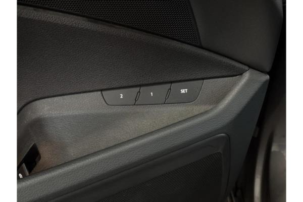 Audi e-tron 50 Launch edition plus Quattro 71 kWh 313pk 2020 (Origineel-NL), J-383-NL