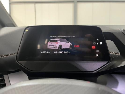 Cupra Born Essential 62 kWh 204pk 2023 (Origineel-NL), T-472-PZ