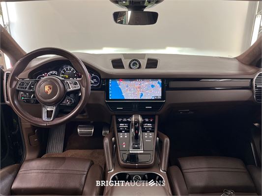 Porsche Cayenne Turbo S Coupé E-Hybrid 4.0 685pk 2020, L-420-LH