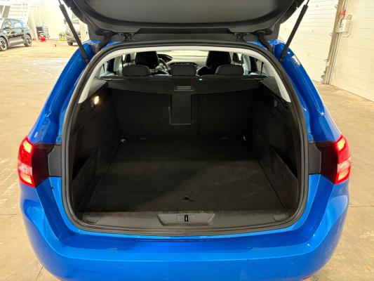 Peugeot 308 SW Allure Avantage 1.2 PureTech 131pk 2021, P-669-KV