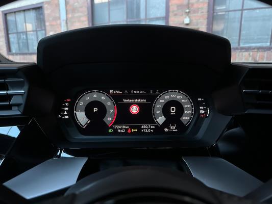 Audi A3 Sportback 35 TFSI Business edition 150pk 2020 (Origineel-NL+1e eignaar), J-594-JG