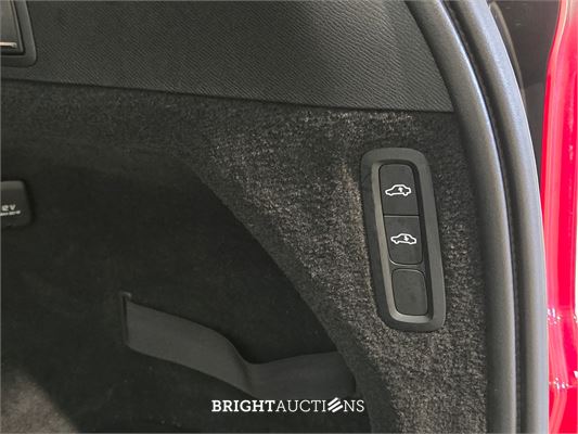 Volvo XC90 T8 Twin Engine R-Design 2.0 AWD 320pk 2016, T-183-RP