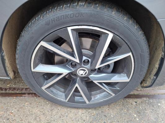 Skoda Superb Combi 1.5 TSI ACT Limited Sportline Business 150 pk 2023, S-466-PR