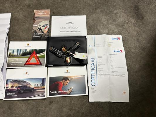 Porsche Cayenne 3.0 E-Hybrid Platinum Edition 462pk 2022, X-844-ZG