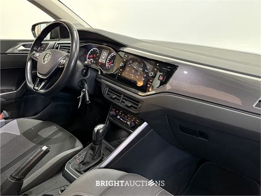Volkswagen Polo Highline R Panodak 1.0 TSI 95pk 2021 (Origineel-NL), L-132-XK