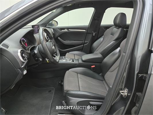 Audi A3 Sportback 35 CoD Sport S-Line Edition TFSI 150pk 2019 (Origineel-NL), ZL-686-Z