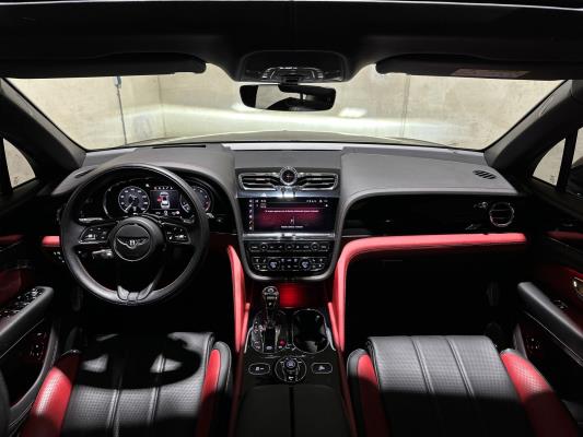 Bentley Bentayga 4.0 V8 S 549pk 2022 (Origineel-NL), P-719-VF