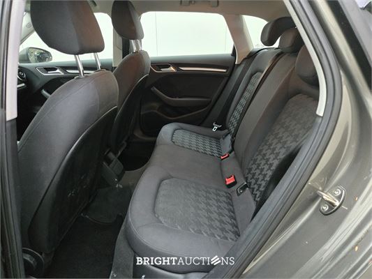 Audi A3 Sportback Attraction Pro Line 1.4 TFSI 125pk 2015 (Origineel-NL), 9-ZHS-62