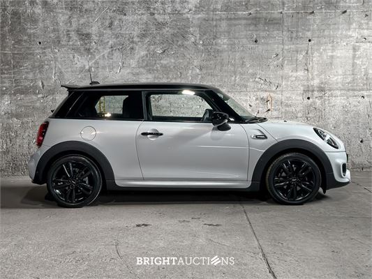 MINI Cooper Mini Dalston Edition JCW 1.5 136pk 2021 (Origineel-NL + 1e eigenaar), K-608-VG
