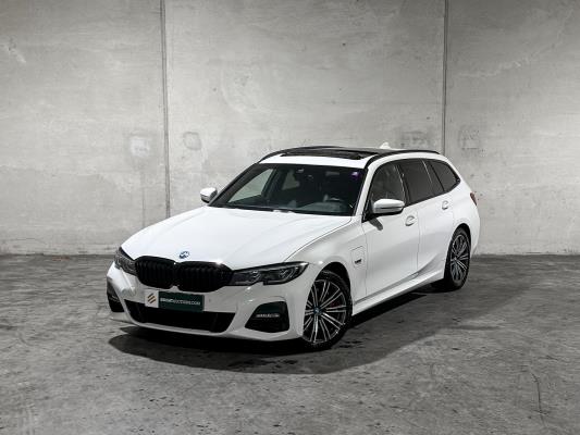 BMW 320e Touring Business Edition Plus M-Sport 204pk 2022 (Origineel-NL + 1e Eigenaar) 3-Serie G21, P-991-JH