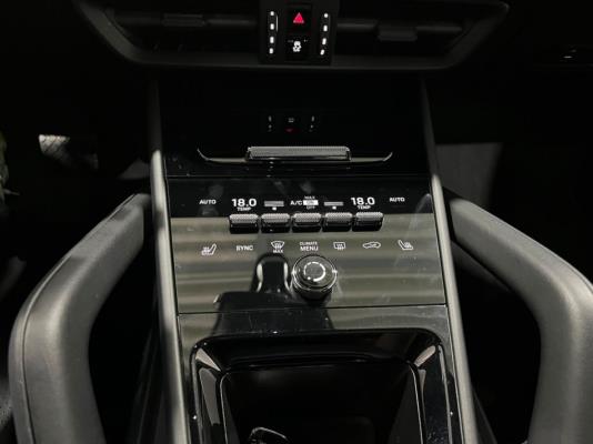 Porsche Cayenne Coupe E-Hybrid Sport Chrono Lucht Inno Drive MY24 NW Model 3.0 470pk 2023, MHA787E