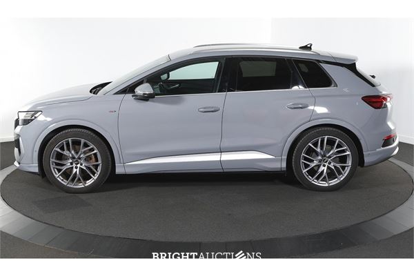 Audi Q4 40 S edition 77 kWh 2022 (Origineel-NL), R-245-LF