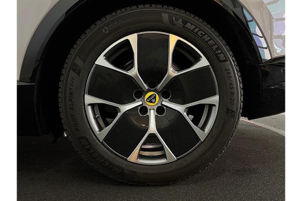 Lotus Eletre EDS 450 4WD 112 kWh 2023 (Origineel-NL), X-425-NF