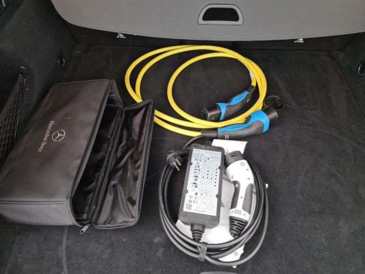 Mercedes-Benz EQC 400 Business Solution 4MATIC 80 kWh 408pk 2021 (Origineel-NL) EQC-Klasse, L-443-VK