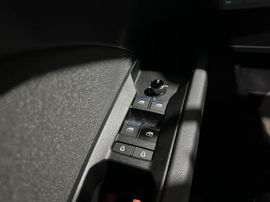 Audi Q4 e-tron 40 Advanced edition 77 kWh 204pk 2023 (Origineel-NL), S-393-JR