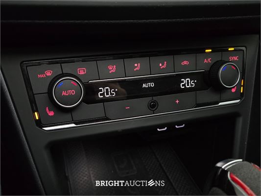 Volkswagen Polo GTI 2.0 TSI 200pk 2020, T-411-VH