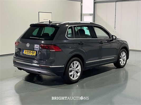 Volkswagen Tiguan ACT Highline 1.5 TSI 150pk 2020 (Origineel-NL), J-230-BK