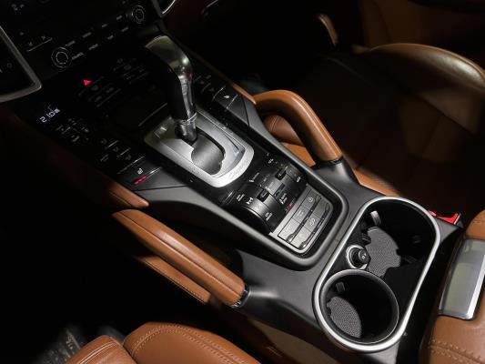 Porsche Cayenne Turbo 4.8 V8 520pk 2017 Sport-Chrono