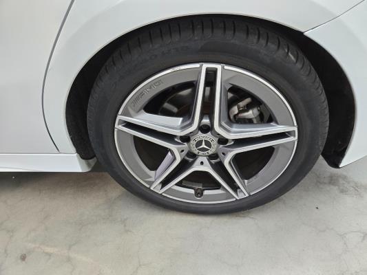 Mercedes-Benz A200 Premium Plus 163pk 2019 A-klasse, R-076-GG