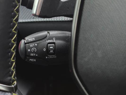 Peugeot 208 GT-Line 1.2 PureTech 102pk 2020 (Origineel-NL), H-864-HK