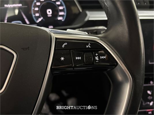 Audi e-tron 55 edition Quattro 95 kWh 408pk 2022 (Origineel-NL), R-329-SF