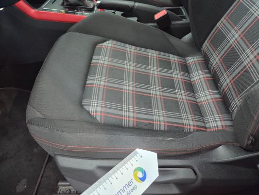 Volkswagen Polo GTI 2.0 TSI 200pk 2018, R-943-GD