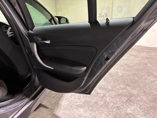 BMW M135i xDrive 320pk 2013 (Origineel-NL) 5-serie F20, 9-KHH-43
