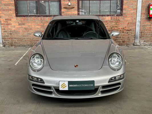 Porsche 911 Carrera 3.6 997 Coupé 325pk 2004 Youngtimer