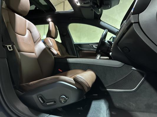 Volvo V60 Cross country Soft Hybride 2.0 B5 AWD pro 261pk 2020 (Origineel-NL), J-188-VT