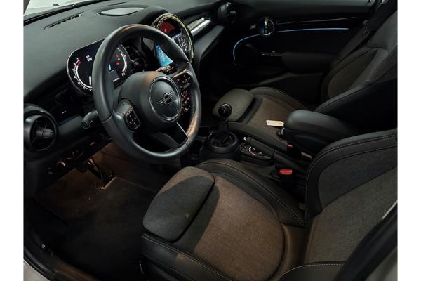 MINI One Business Edition 1.5 102pk 2022 (Origineel-NL), P-333-LL