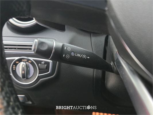 Mercedes-Benz C180 Business Solution AMG Plus Upgrade Edition 157pk 2018 (Origineel-NL) C-klasse, TH-060-P
