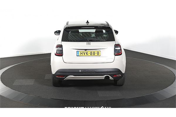 Fiat 600 Hybrid Urban 1.2 100pk 2025 (Origineel-NL), HVK-88-B