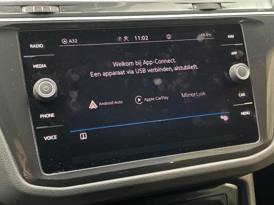 Volkswagen Tiguan eHybrid R-Line Business 1.4 TSI 265pk 2022 (Origineel-NL), P-225-HR