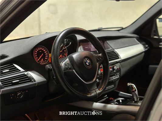 BMW X5 xDrive48i 4.8 V8 E70 355pk 2007, P-834-RB Youngtimer