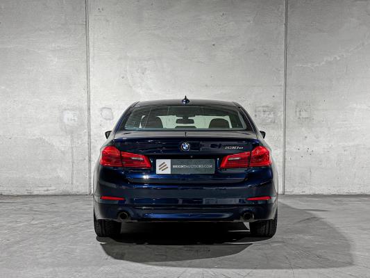 BMW 530e iPerformance High Executive 5-serie 184pk 2019 (Origineel-NL+1eigenaar), ZT-244-H
