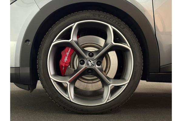 Alfa Romeo Junior Elettrica Veloce 54 kWh 281pk 2025 (Origineel-NL), JLX-71-H