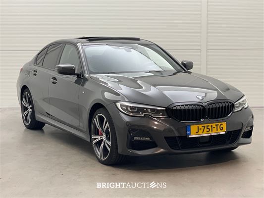 BMW 330e 3-serie eDrive Edition 296pk 2020 (Origineel-NL) 3-Serie, J-751-TG