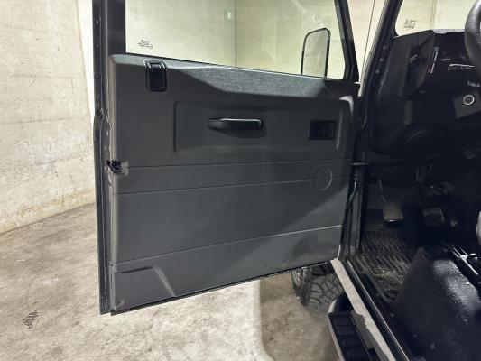 Land Rover Defender 2.5 TS5 110 SW S 122pk 2003, JRZ-71-L Youngtimer