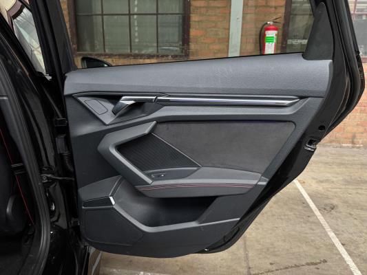 Audi RS3 Sportback 2.5 TFSI Quattro -Milltek- 400pk 2023, NL-Kenteken