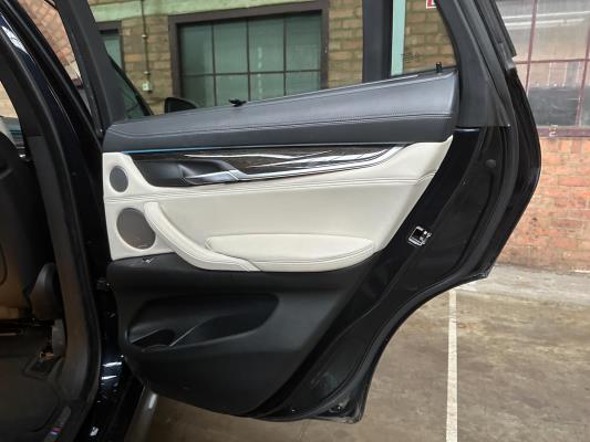 BMW X6 M50d 3.0 M-Sport 381pk 2015 F16 (Origineel-NL), 4-ZTN-33