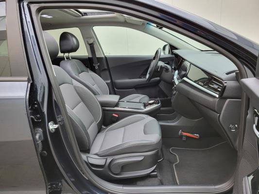 Kia Niro e- DynamicPlusLine 64 kWh 204pk 2021 (Origineel-NL), L-781-DV