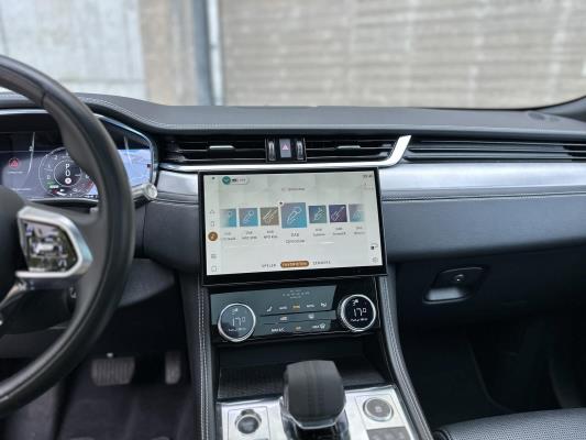 Jaguar F-PACE P400e PHEV R-Dynamic S 2.0 404pk 2021, R-154-VJ