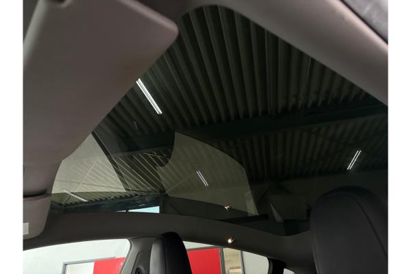 Tesla Model Y Long Range AWD 75 kWh 2023 (Origineel-NL), S-889-XH