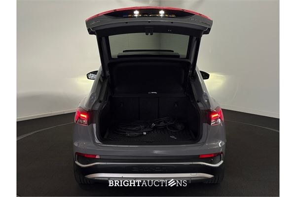 Audi Q4 50 S edition Quattro 77 kWh 2021 (Origineel-NL), N-596-SR