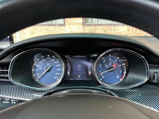 Maserati Quattroporte GTS 3.8 V8 531pk 2013 (CARBON) (29.000 KM)