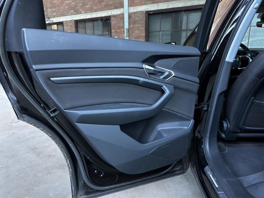 Audi e-tron 50 quattro edition 71 kWh 313pk 2020 (Origineel-NL+1e eigenaar), K-399-HL