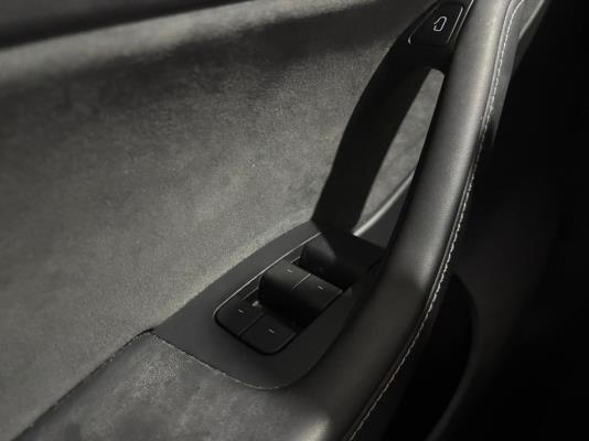 Tesla Model Y RWD 58 kWh 238pk 2023 (Origineel-NL), S-987-PT