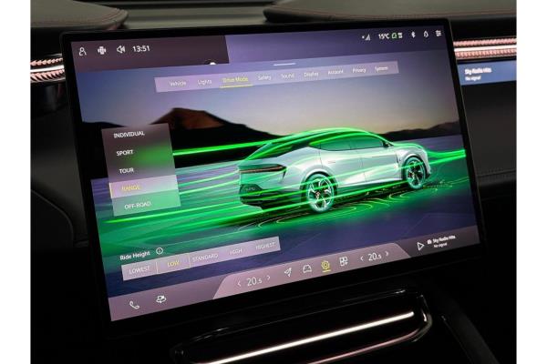 Lotus Eletre EDS 450 4WD 112 kWh 612pk 2023 (Origineel-NL), X-319-JJ