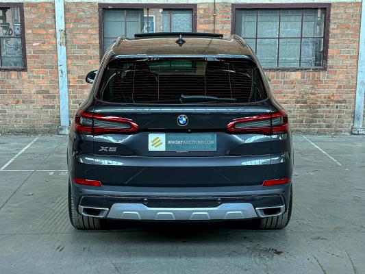 BMW X5 xDrive30d High Executive 265pk 2019, J-714-TF
